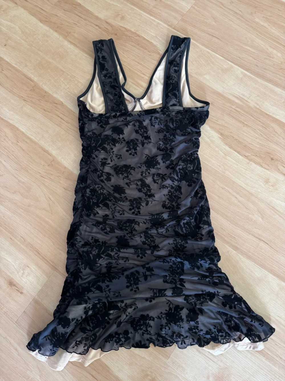Black V Neck Velvet Burn Out Mesh Ruched Y2K Dress with Ruffle Trim Size M - Picture 2 of 6